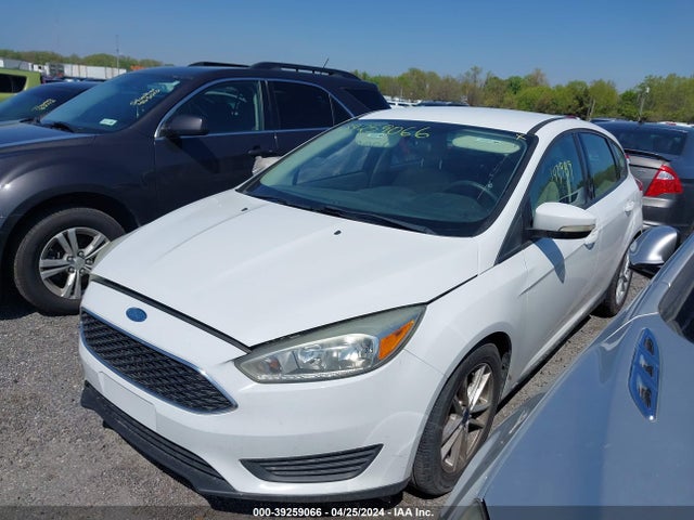 Ford FOCUS SE 2016 1FADP3K25GL400079 Image 2