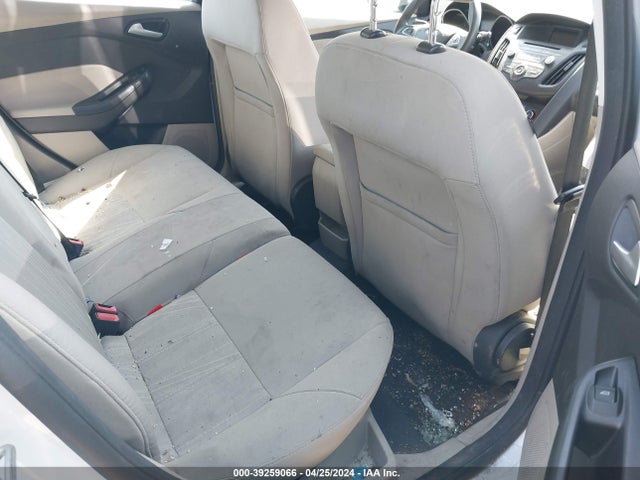 Ford FOCUS SE 2016 1FADP3K25GL400079 Image 8