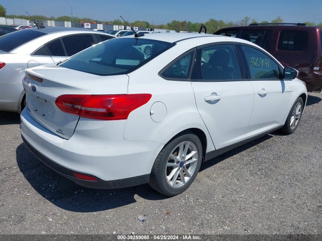 Ford FOCUS SE 2016 1FADP3F26GL352778 Image 4