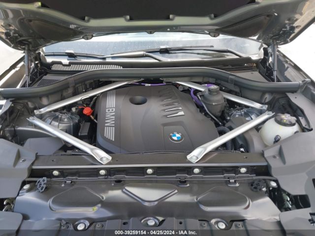 5UX13EU04R9T40844 BMW X5 Sdrive40i