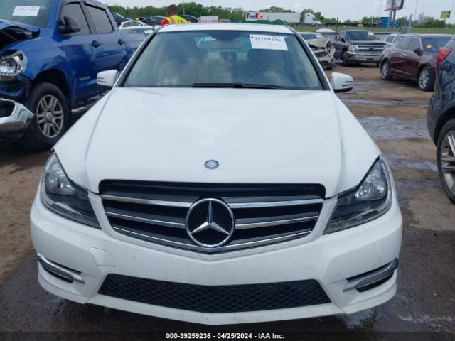 WDDGF4HBXEA927962 Mercedes-Benz C 250 Luxury/sport