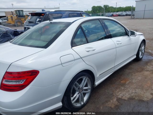 WDDGF4HBXEA927962 Mercedes-Benz C 250 Luxury/sport