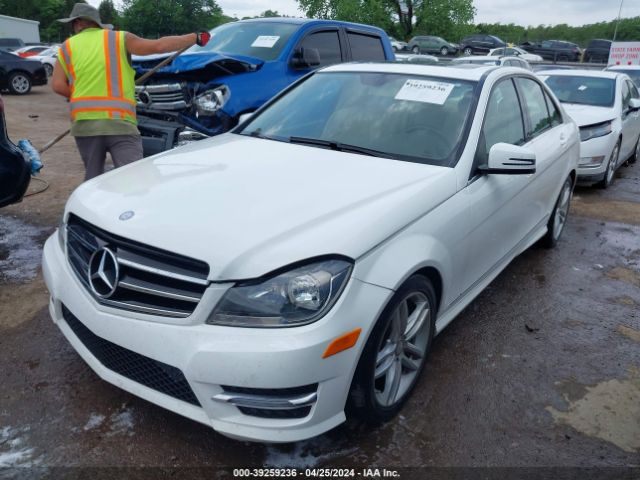 WDDGF4HBXEA927962 Mercedes-Benz C 250 Luxury/sport
