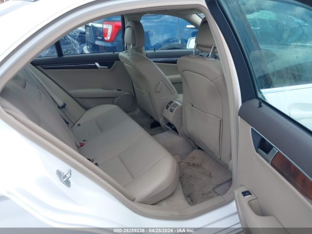WDDGF4HBXEA927962 Mercedes-Benz C 250 Luxury/sport