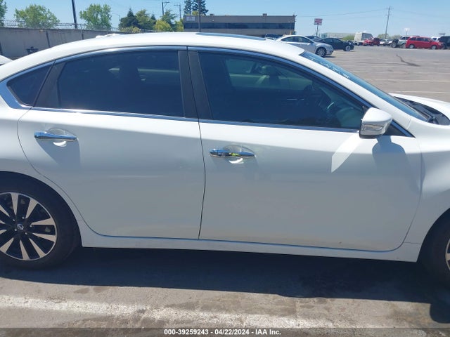 Nissan Altima 2.5 Sv 2018 1N4AL3AP1JC154120 Image 14