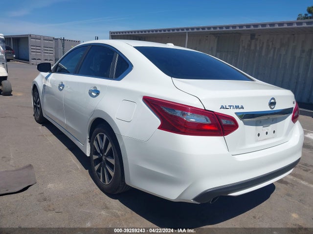 Nissan Altima 2.5 Sv 2018 1N4AL3AP1JC154120 Image 3