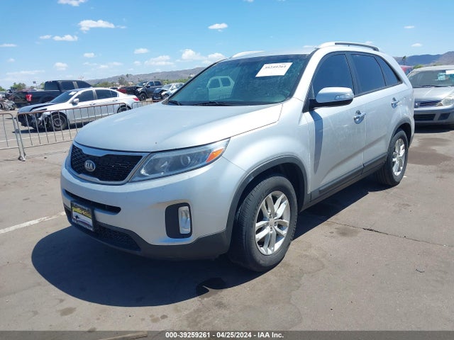 KIA Sorento Lx V6 2014 5XYKT4A75EG452501 Image 2