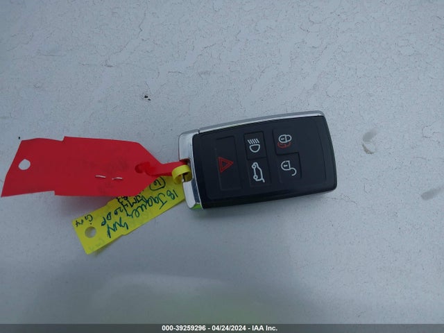 2018 JAGUAR E-PACE SADFJ2FX8J1Z30011 Photo 10