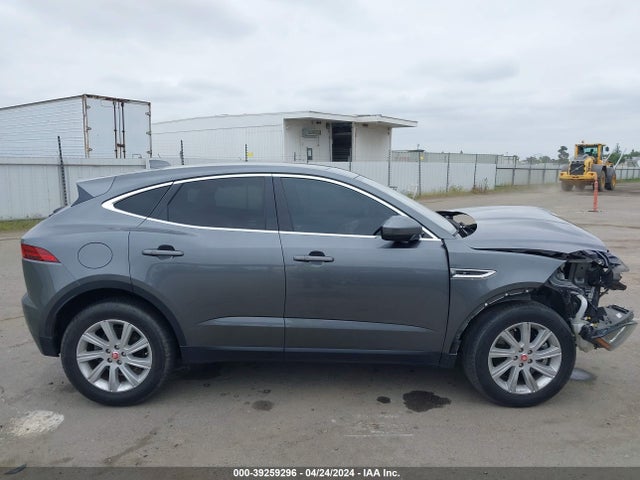 Jaguar E-pace R-dynamic S/s 2018 SADFJ2FX8J1Z30011 Image 14