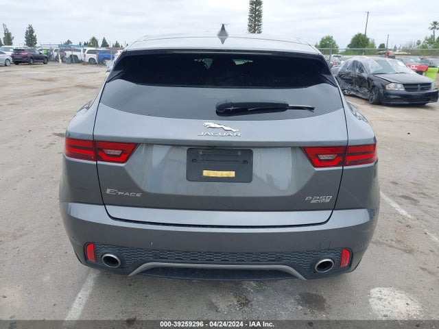 Jaguar E-pace R-dynamic S/s 2018 SADFJ2FX8J1Z30011 Image 17