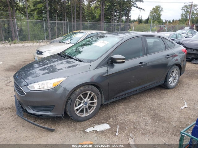 Ford FOCUS SE 2017 1FADP3F23HL244619 Image 2