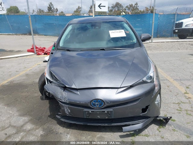 Toyota Prius Four Touring 2016 JTDKARFU7G3512559 Image 12