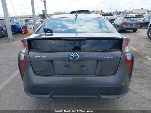 Toyota Prius Four Touring 2016 JTDKARFU7G3512559 Image 16