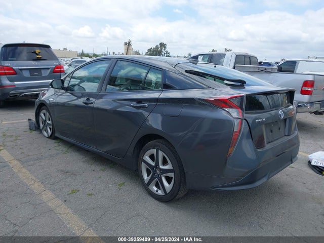 Toyota Prius Four Touring 2016 JTDKARFU7G3512559 Image 3