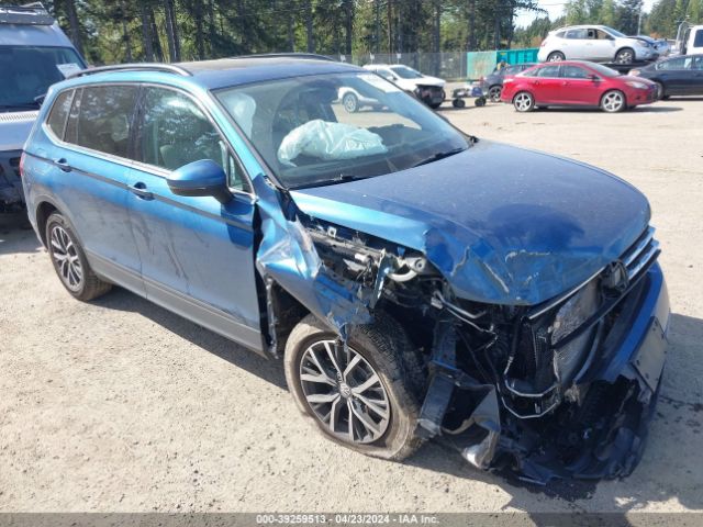 Продаж на аукціоні авто 2019 Volkswagen Tiguan 2.0t Se/2.0t Sel/2.0t Sel R-line/2.0t Sel R-line Black, vin: 3VV2B7AX5KM069811, номер лоту: 39259513