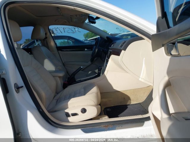 1VWCN7A35EC111968 Volkswagen Passat 2.0l Tdi Sel Premium