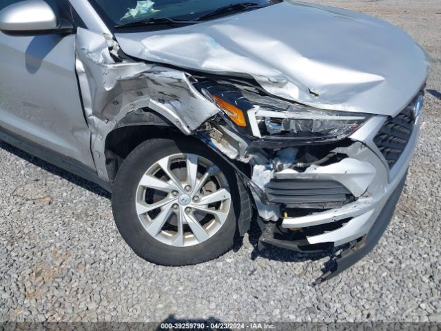 KM8J23A4XKU880648 Hyundai TUCSON SE
