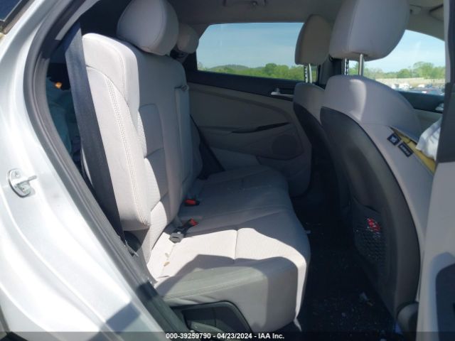 KM8J23A4XKU880648 Hyundai TUCSON SE