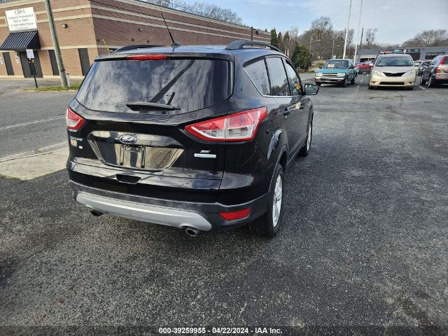 1FMCU0GX8GUC67888 Ford Escape