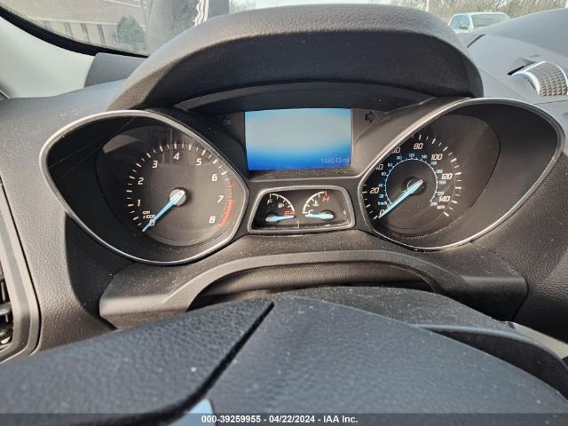 1FMCU0GX8GUC67888 Ford Escape