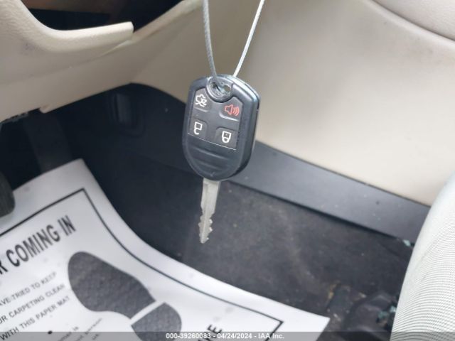 1FAHP2D87JG134531 Ford TAURUS SE