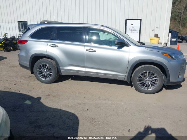 Toyota Highlander Xle 2017 5TDJZRFH3HS430190 Image 14