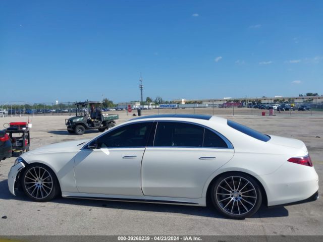 W1K6G6DB4NA085629 Mercedes-Benz S 500 4matic