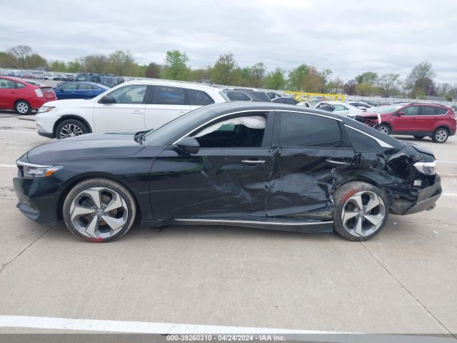 1HGCV2F99JA001838 Honda Accord Touring 2.0t