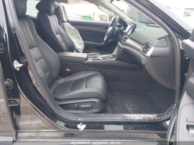 1HGCV2F99JA001838 Honda Accord Touring 2.0t