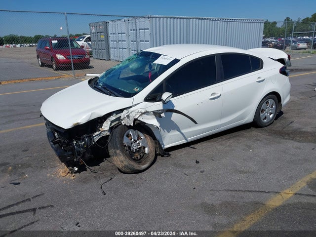 KIA FORTE LX 2018 3KPFK4A74JE184245 Image 2