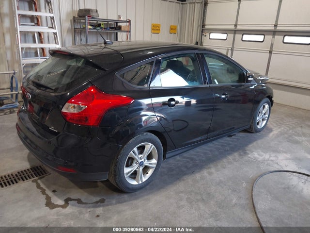 Ford FOCUS SE 2014 1FADP3K26EL175510 Image 4