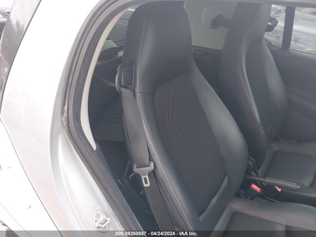 WMEEJ3BA4EK752601 Smart Fortwo Passion/pure