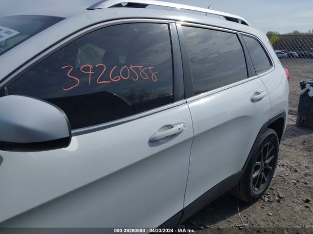 1C4PJLCS5EW139152 Jeep Cherokee Latitude