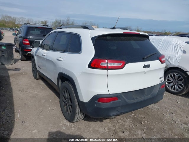 1C4PJLCS5EW139152 Jeep Cherokee Latitude
