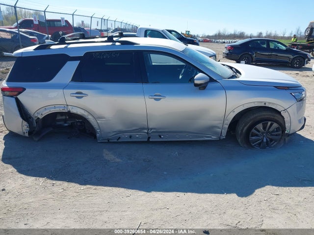 5N1DR3BC8NC229155 Nissan Pathfinder Sv 4wd
