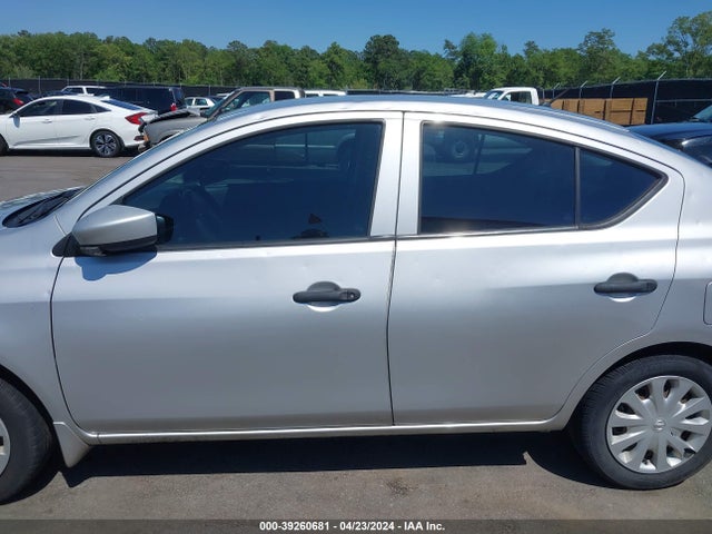 Nissan Versa 1.6 S+ 2018 3N1CN7AP6JL814535 Image 14
