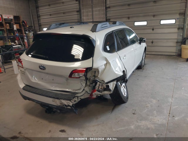 Subaru Outback 2.5i Premium 2015 4S4BSBFC6F3311063 Image 4