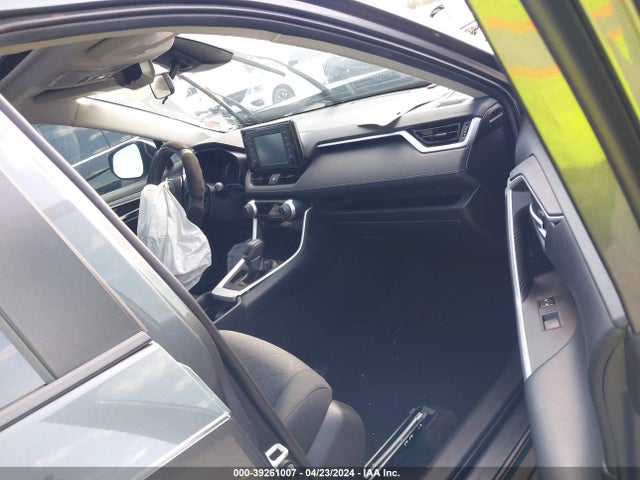 Toyota Rav4 Xle 2019 2T3W1RFV0KC026399 Image 5