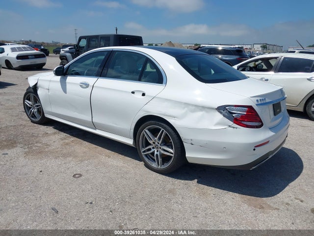 Mercedes-Benz E 350 2020 W1KZF8DB9LA827967 Image 3