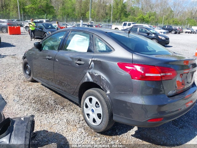 Ford FOCUS S 2017 1FADP3E28HL336553 Image 3
