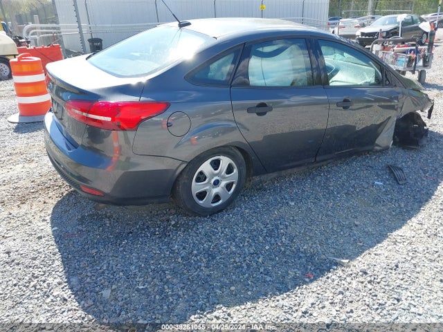 Ford FOCUS S 2017 1FADP3E28HL336553 Image 4