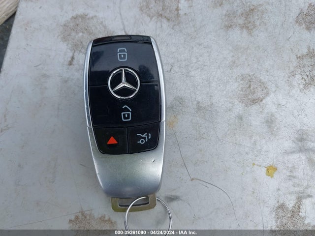 WDD1J6FB1JF027581 Mercedes-Benz E 400