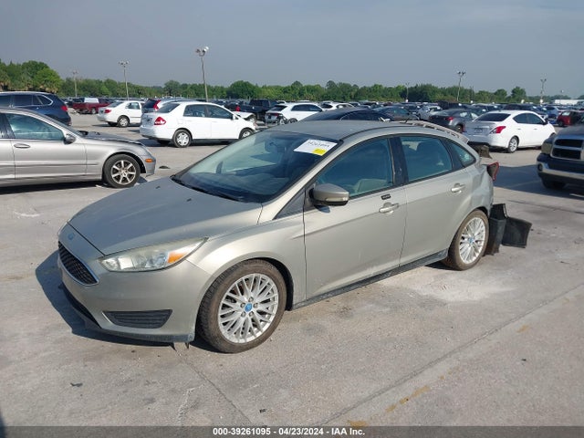 Ford FOCUS SE 2015 1FADP3F22FL286261 Image 2