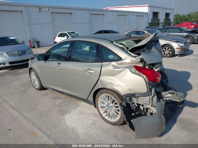 Ford FOCUS SE 2015 1FADP3F22FL286261 Image 3
