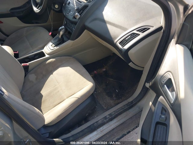 Ford FOCUS SE 2015 1FADP3F22FL286261 Image 5