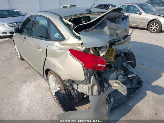 Ford FOCUS SE 2015 1FADP3F22FL286261 Image 6