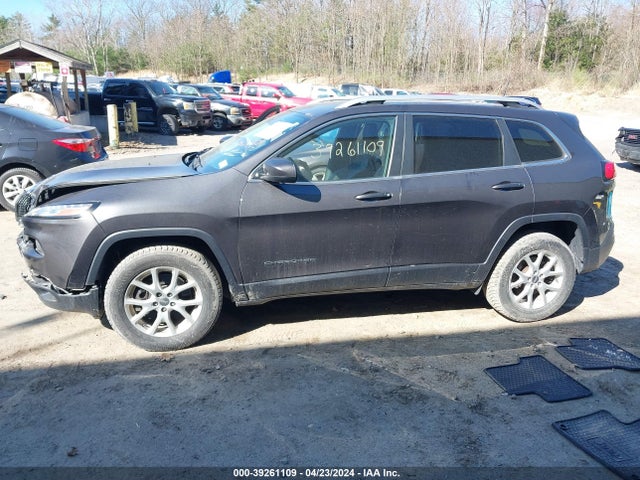 1C4PJMCB5HW575302 Jeep Cherokee Latitude 4x4