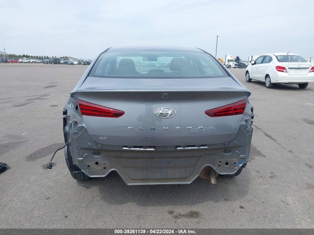 Hyundai ELANTRA SE 2019 5NPD74LF7KH411891 Image 17