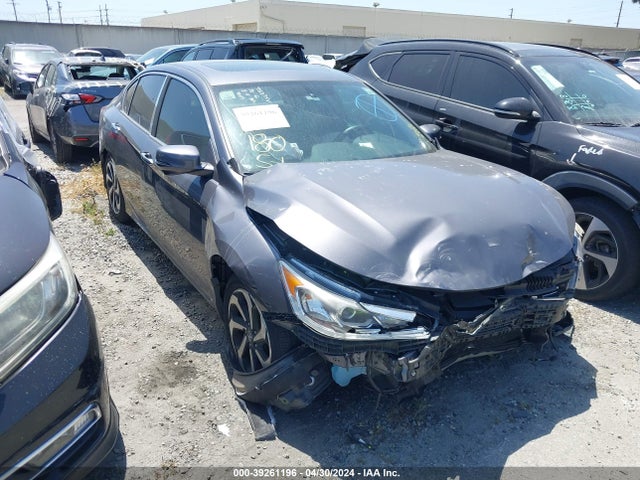 2016 1HGCR3F84GA016709 main image