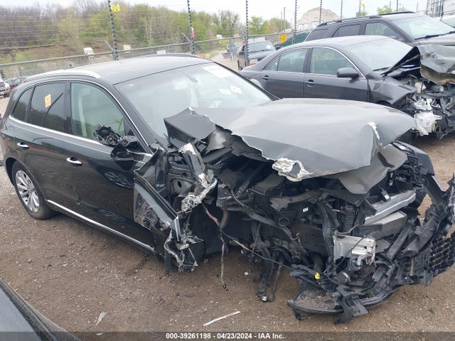 Audi Q5 2.0t Premium 2016 WA1C2AFP7GA133855 Image 1